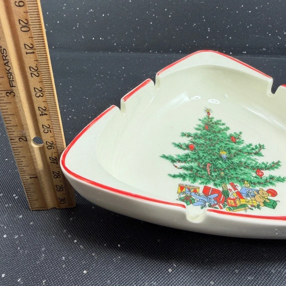 Vintage Christmas Tree Ceramic Triangular Ash tray Red Trim Holiday Decor 7in